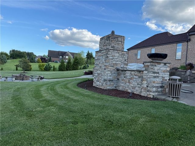 204 S Links Avenue, Twp Of But Ne, PA 16001