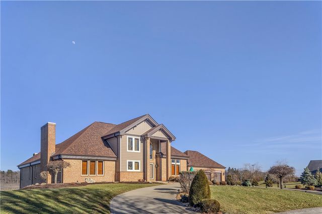 204 S Links Avenue, Twp Of But Ne, PA 16001