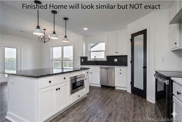 2607 Vineyard Way 215, Memphis, IN 47143