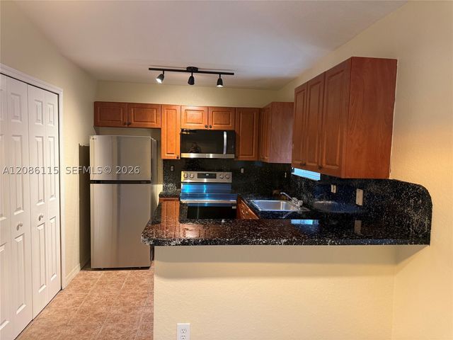 1270 SE 31st Ct 201-35, Homestead, FL 33035