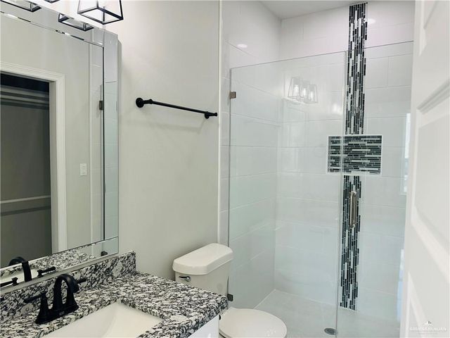 5510 N Crown Point, Pharr, TX 78577