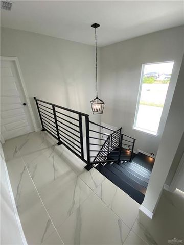 5510 N Crown Point, Pharr, TX 78577