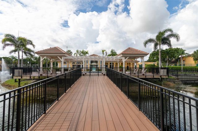 9650 NW 2nd Street 4304, Pembroke Pines, FL 33024
