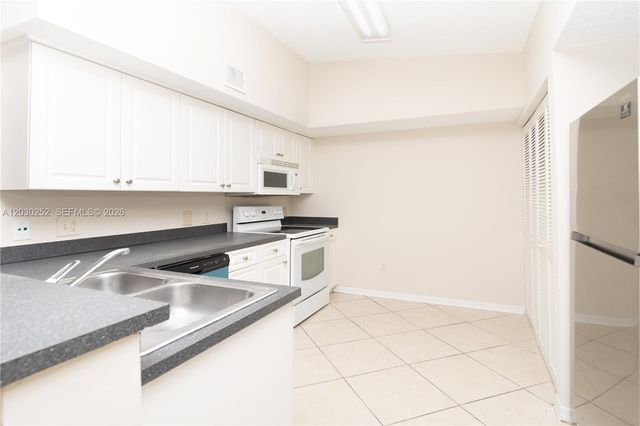9650 NW 2nd Street 4304, Pembroke Pines, FL 33024