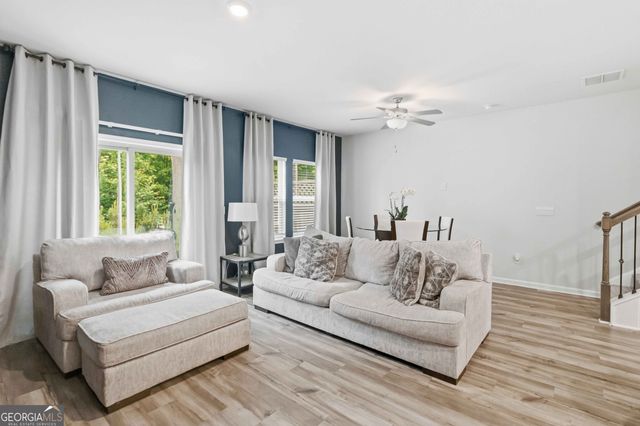 5321 Glade Park Drive, Lilburn, GA 30047