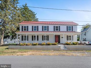 112 TREADWELL ST, Berryville, VA 22611