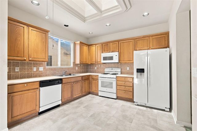 111 Double Fire TRL, Georgetown, TX 78633