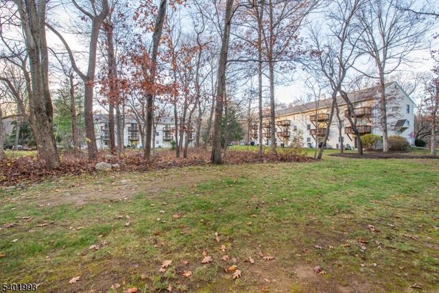 8 Brookstone Cir, Parsippany-troy Hills Twp., NJ 07950