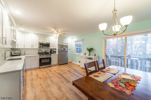 8 Brookstone Cir, Parsippany-troy Hills Twp., NJ 07950