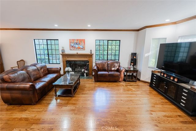 25573 Via Paladar, Valencia, CA 91355