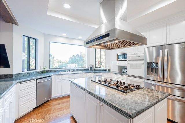 25573 Via Paladar, Valencia, CA 91355