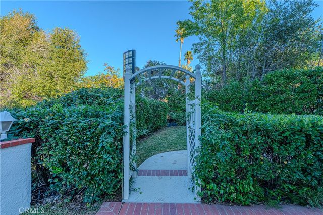 25573 Via Paladar, Valencia, CA 91355