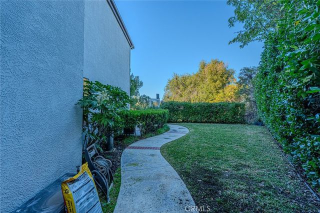 25573 Via Paladar, Valencia, CA 91355