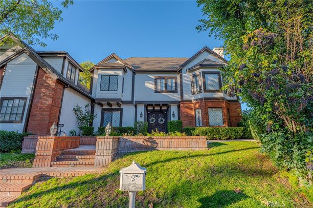 25573 Via Paladar, Valencia, CA 91355