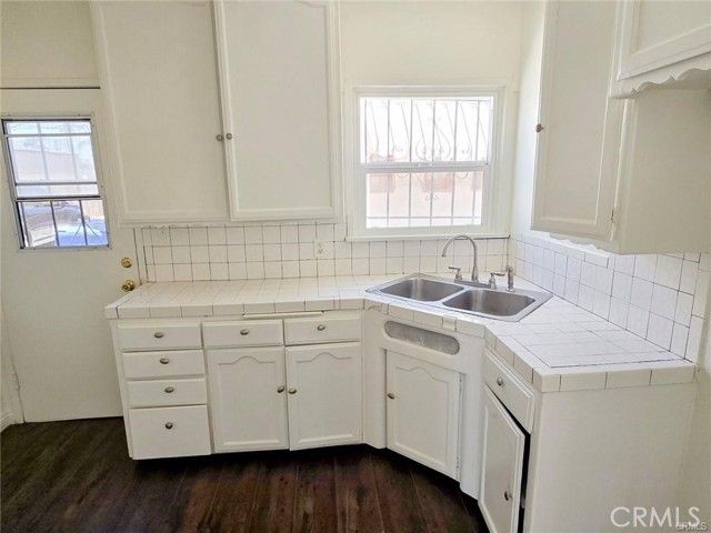 7831 S Normandie, Los Angeles, CA 90044