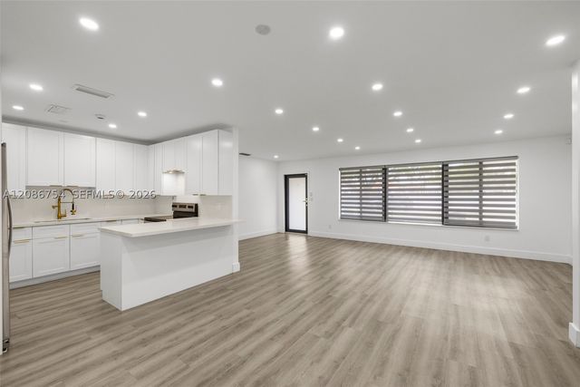 8253 W 14th Ct, Hialeah, FL 33014