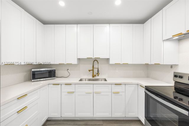 8253 W 14th Ct, Hialeah, FL 33014