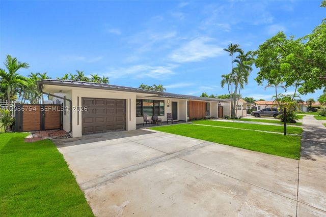 8253 W 14th Ct, Hialeah, FL 33014