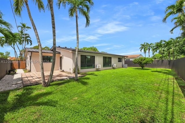 8253 W 14th Ct, Hialeah, FL 33014