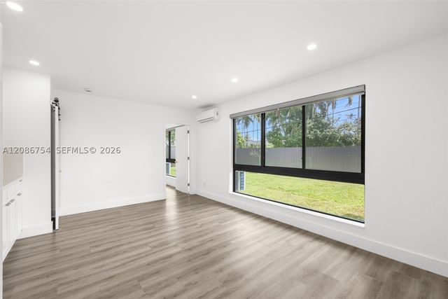 8253 W 14th Ct, Hialeah, FL 33014