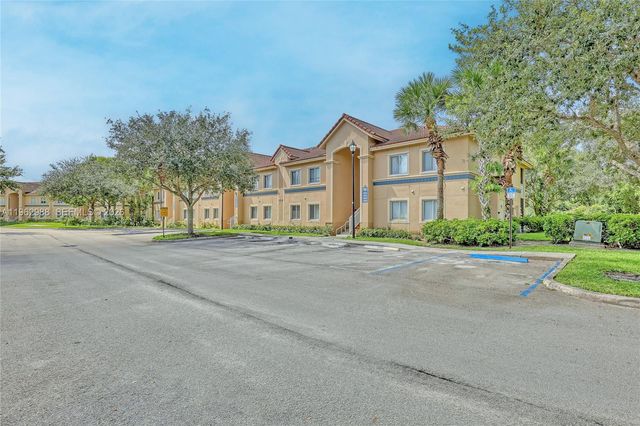 1169 Golden Lakes Blvd 1123, West Palm Beach, FL 33411