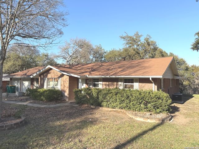 1240 Cibolo Trl, Universal City, TX 78148