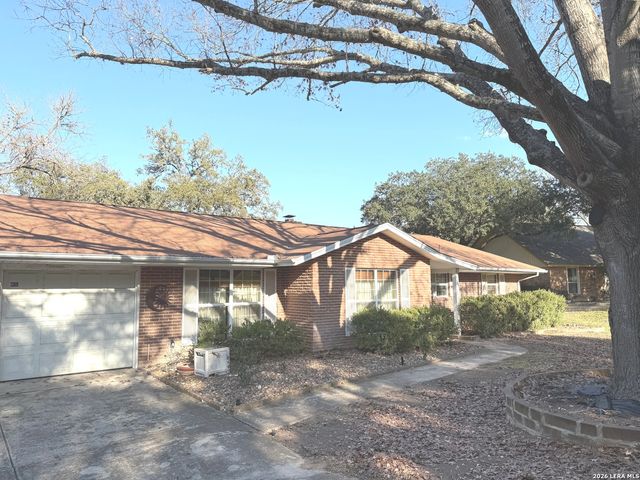 1240 Cibolo Trl, Universal City, TX 78148