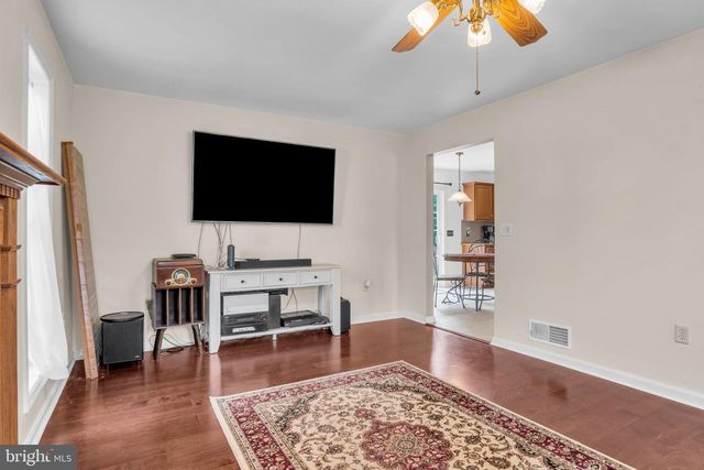 116 WESTGATE DRIVE, Mount Holly Springs, PA 17065