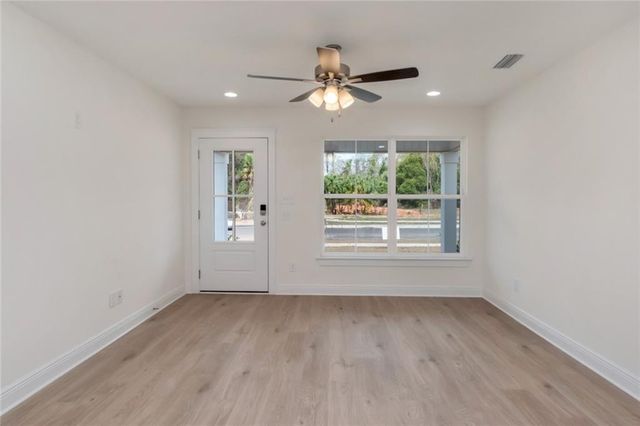 1829 Woodcock Place, Mobile, AL 36606