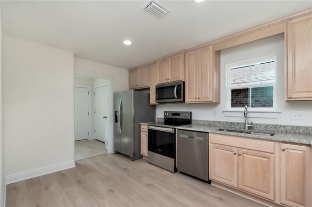 1829 Woodcock Place, Mobile, AL 36606