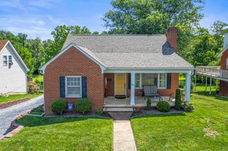 931 BRIDGE AVE, Waynesboro, VA 22980
