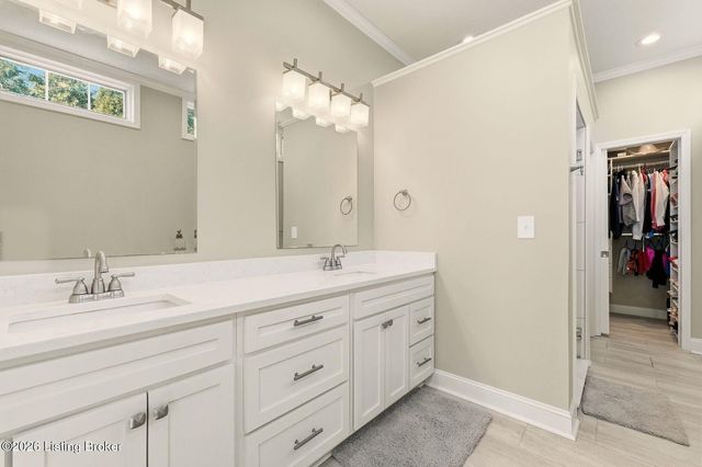 4205 Rudy Ln, Louisville, KY 40207