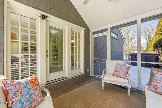 4205 Rudy Ln, Louisville, KY 40207