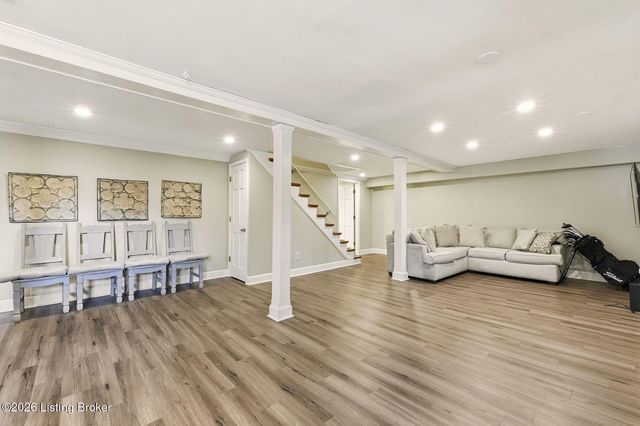 4205 Rudy Ln, Louisville, KY 40207