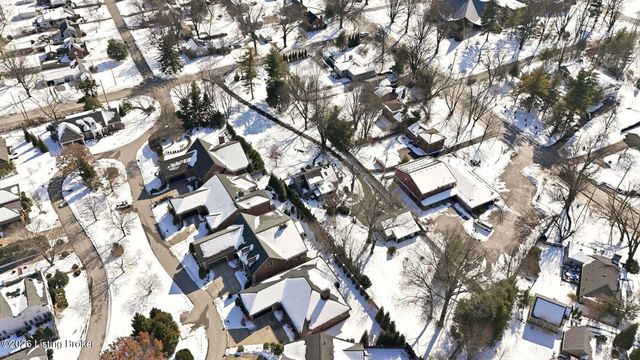 4205 Rudy Ln, Louisville, KY 40207