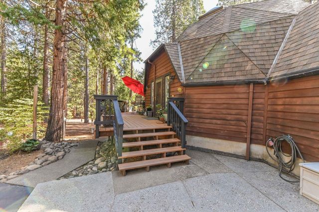 20175 Pine Dr, Pioneer, CA 95666