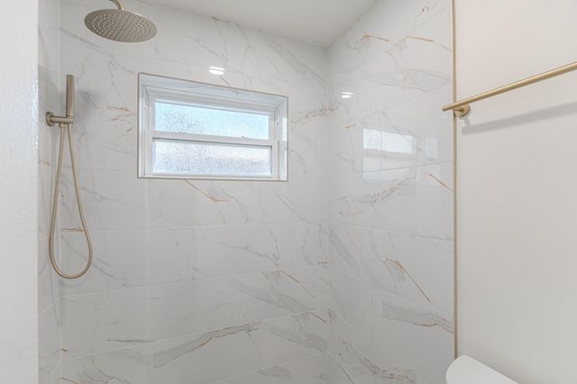 5819 Sunnygate Drive, Spring, TX 77373