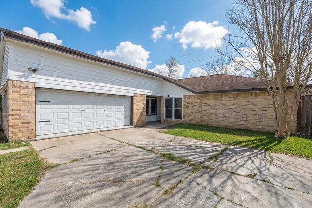 5819 Sunnygate Drive, Spring, TX 77373