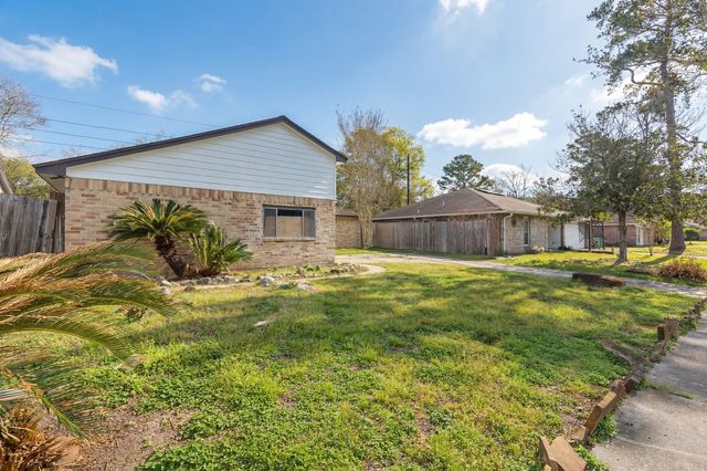 5819 Sunnygate Drive, Spring, TX 77373