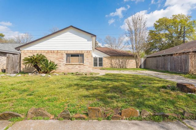 5819 Sunnygate Drive, Spring, TX 77373