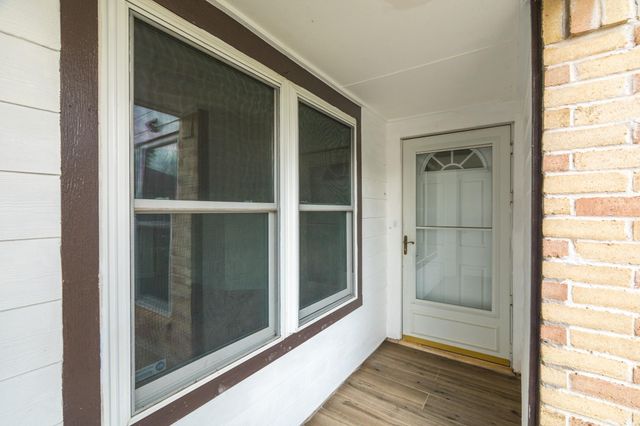 5819 Sunnygate Drive, Spring, TX 77373