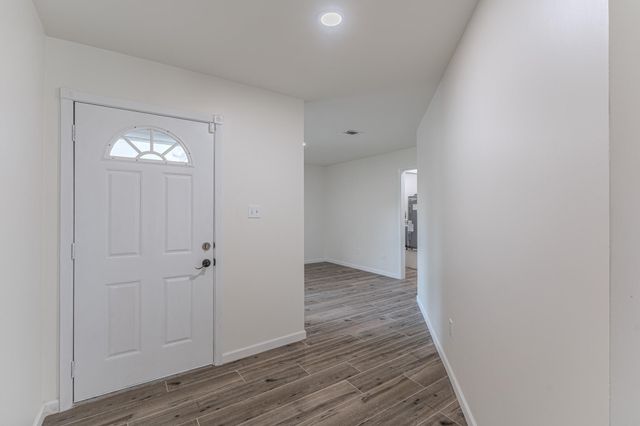 5819 Sunnygate Drive, Spring, TX 77373