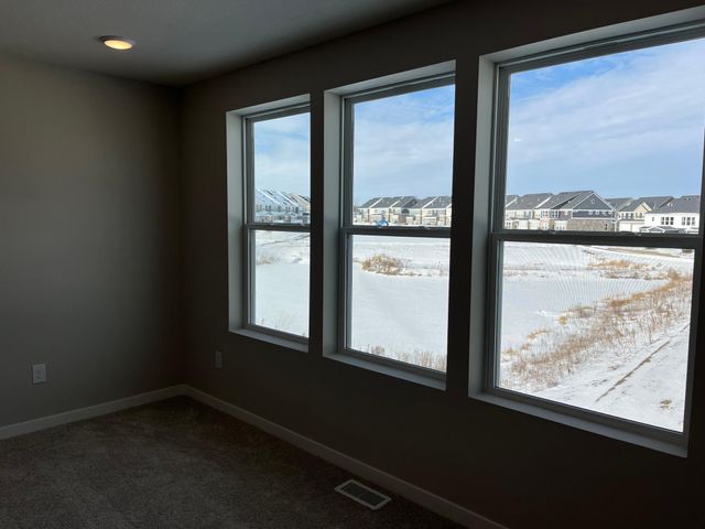 17971 Genoa Drive, Lakeville, MN 55044