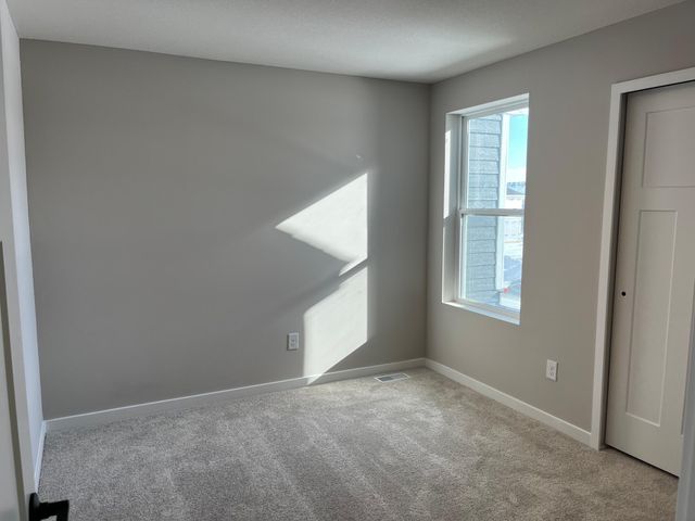 17971 Genoa Drive, Lakeville, MN 55044