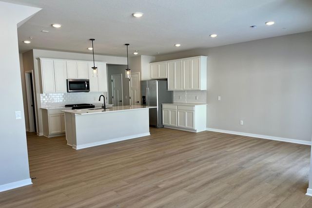 17971 Genoa Drive, Lakeville, MN 55044