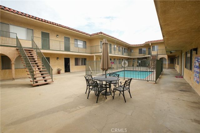 4015 W 137th Street 102, Hawthorne, CA 90250