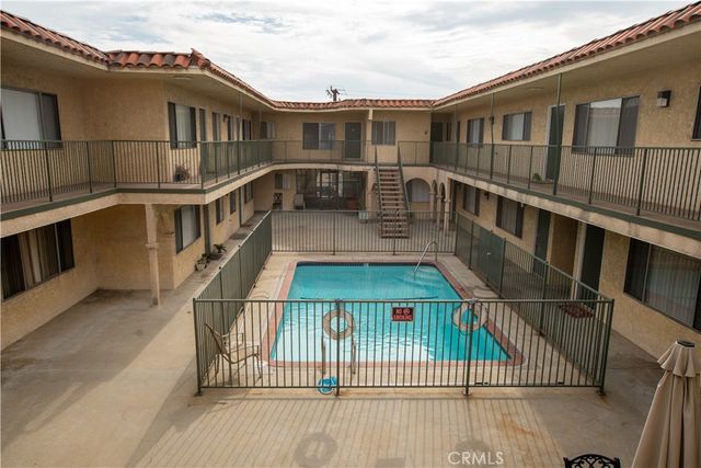 4015 W 137th Street 102, Hawthorne, CA 90250