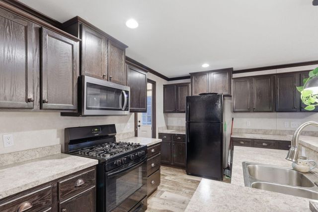 1815 Veronica Street SE 196, Lowell, MI 49331