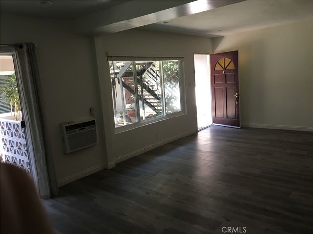 325 N Howard 1, Glendale, CA 91206
