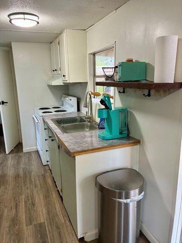 170 Lydia Street, Hemphill, TX 75948